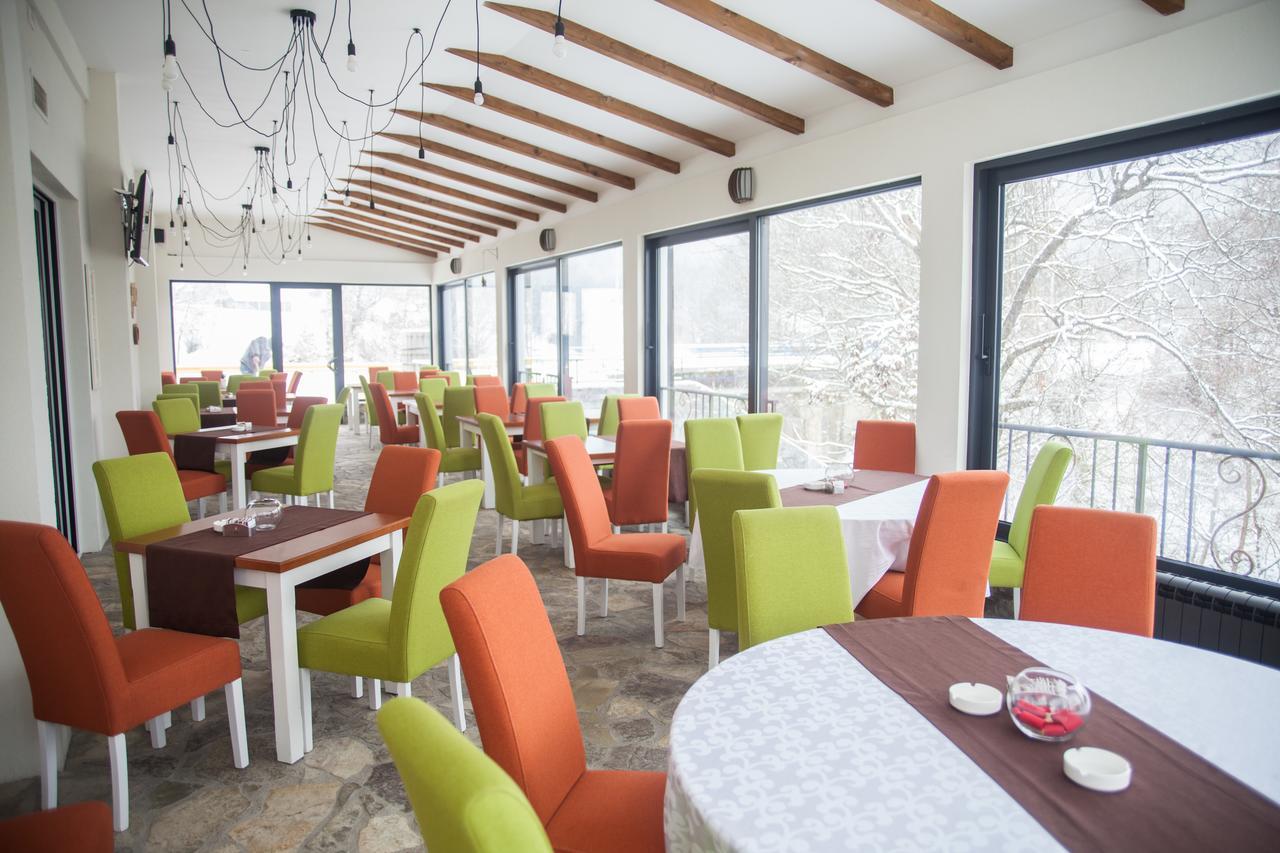 Hotel Serdar Mojkovac Exteriör bild